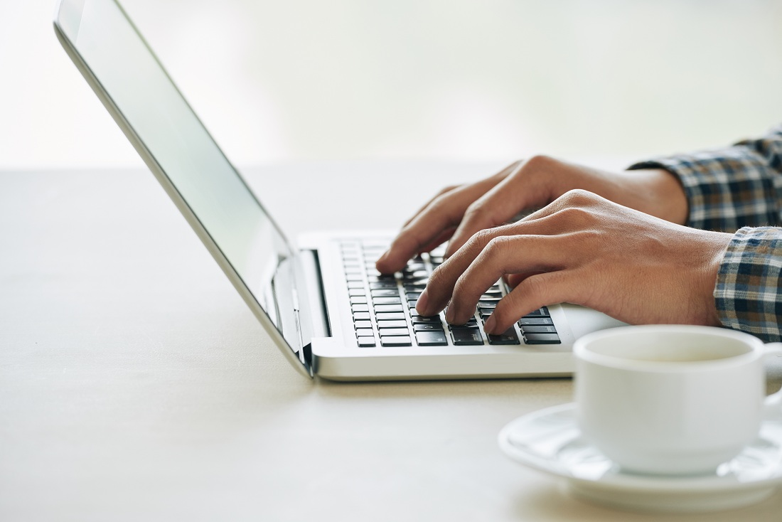 programming hands laptop programming hands laptop